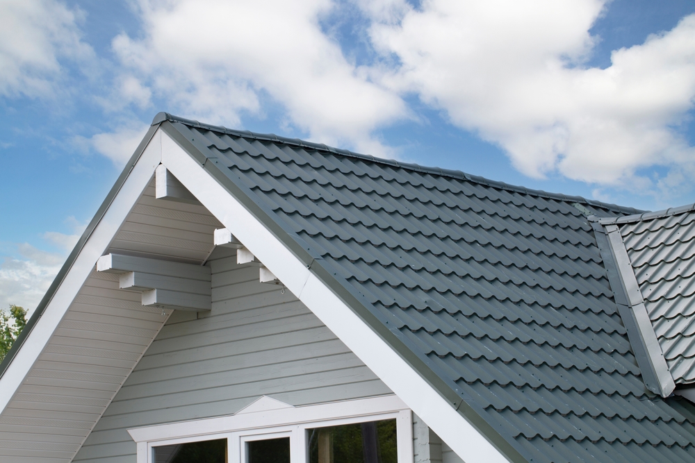 How long does a roof last? 4 Common Types of Roof Materials and Their Average Lifespan