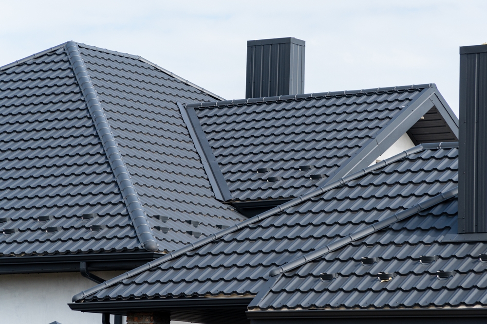 Durable metal roofing installed on a modern residential home, providing long-lasting protection, energy efficiency, and a clean architectural look - Metal Roofing in San Diego.